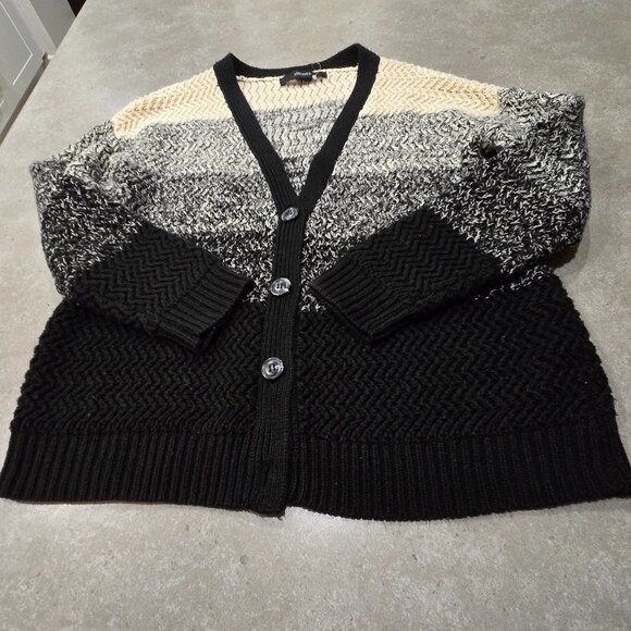FOREVER 21 Women's Black Grey Cream Button-Down V-Neck Cardigan - Medium - Picture 2 of 15